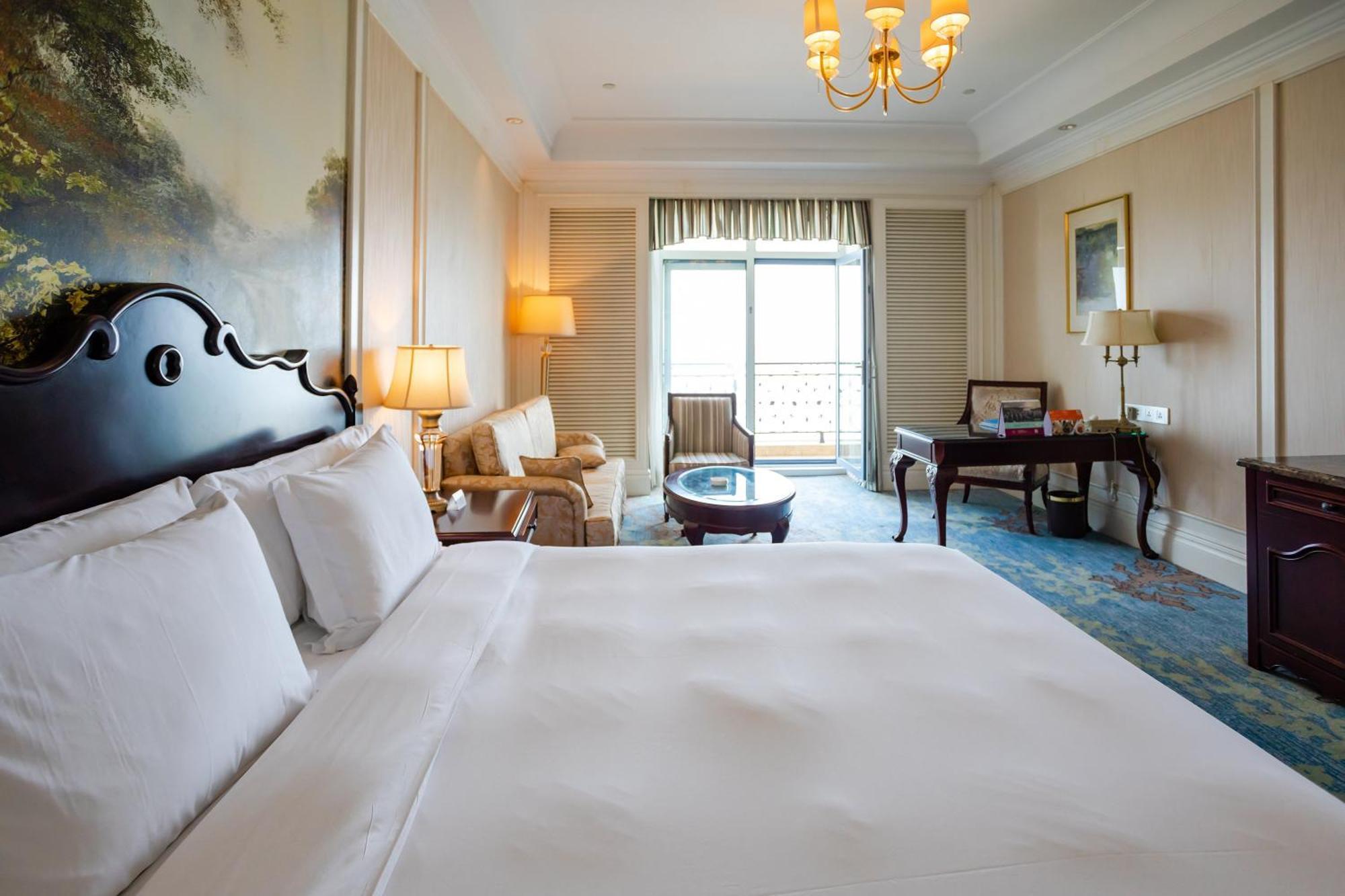 Crowne Plaza Ocean Spring Resort By Ihg Jimo Exterior foto
