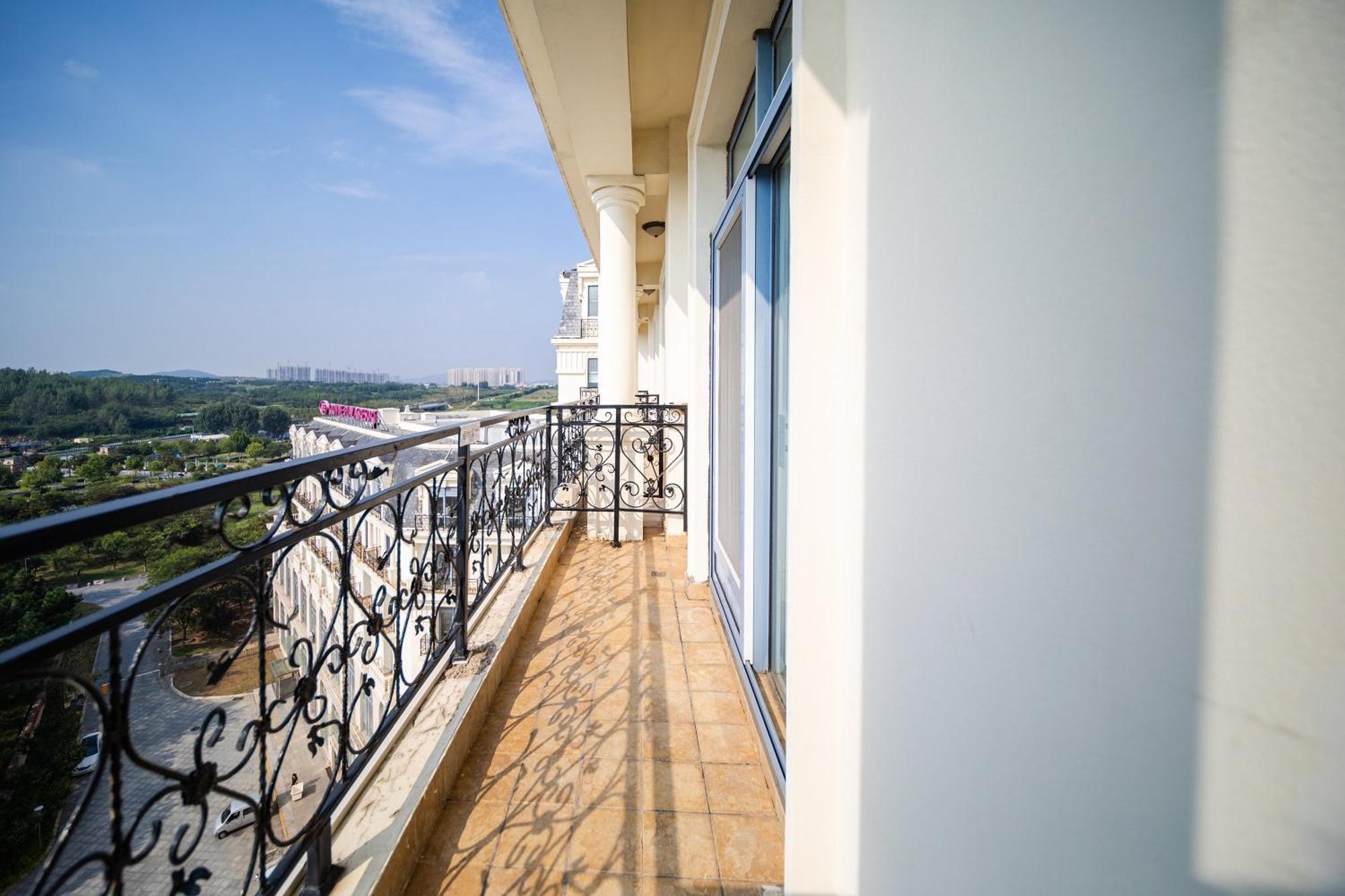 Crowne Plaza Ocean Spring Resort By Ihg Jimo Exterior foto